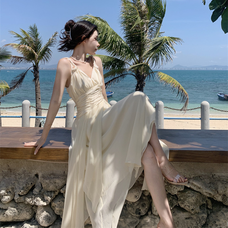 實拍雅典娜法式收腰連衣裙女夏款v領吊帶長裙不規則裙子