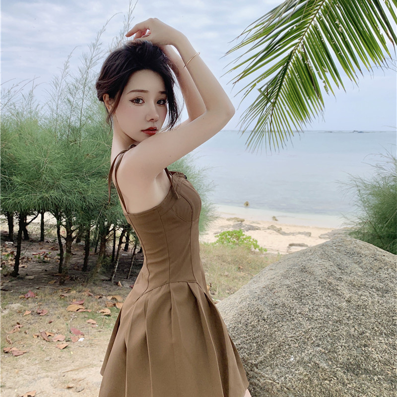 實拍巧克力布朗尼性感吊帶連衣裙夏復古小眾設計顯瘦a字裙子