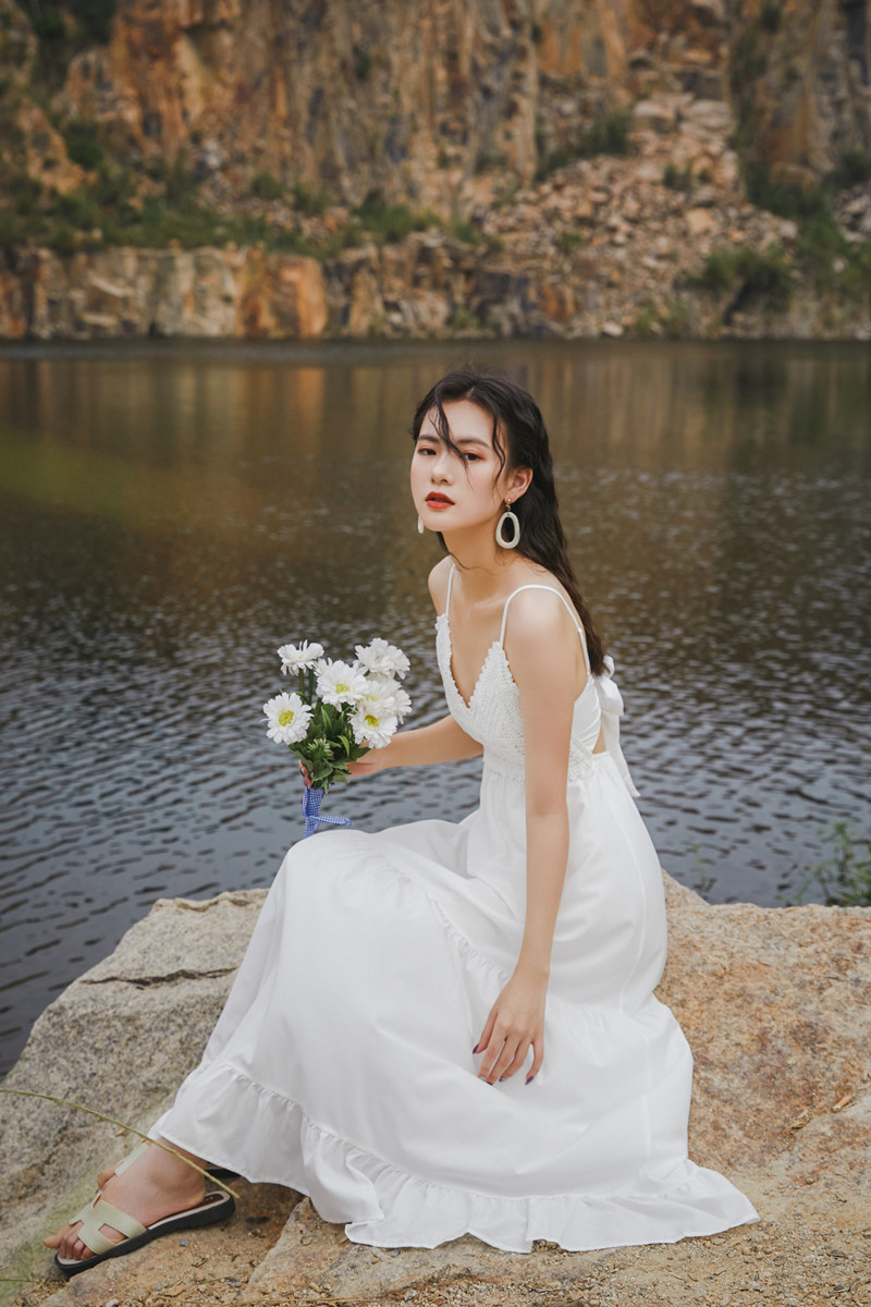 7758#實拍吊帶女超仙鏤空露背性感蝴蝶結長裙海邊度假旅游沙灘裙