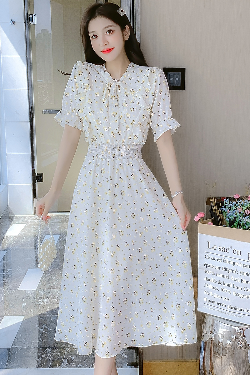 實拍碎花連衣裙女2022夏季新款溫柔風氣質女神范收腰顯瘦雪紡裙子