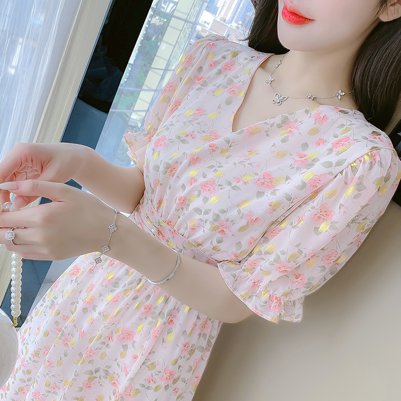 實拍2022年雪紡短袖驚艷小眾法式碎花夏季v領燙金碎花連衣裙