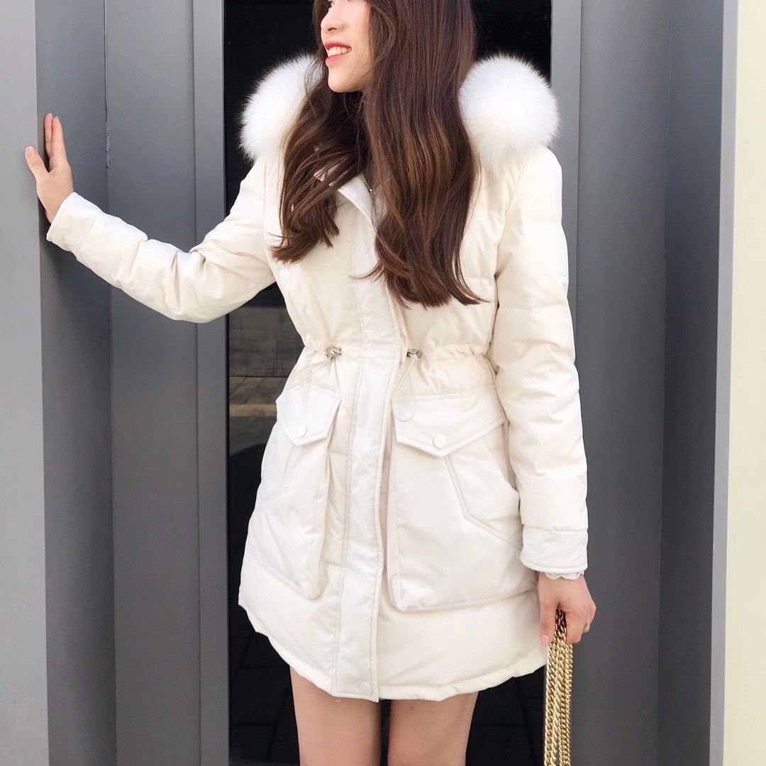 特价简约抽绳保暖羽绒服外套配可拆真狐狸毛领含90%白鸭绒#CY