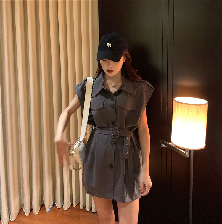 VK旗艦店 韓國風系腰帶翻領單排扣無袖洋裝