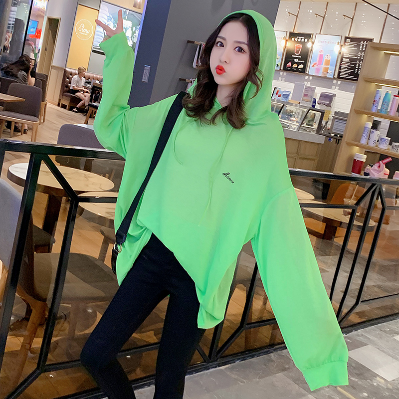 实拍现货2019初秋潮妈孕妇卫衣女薄款带帽中长荧光绿宽松ins超火