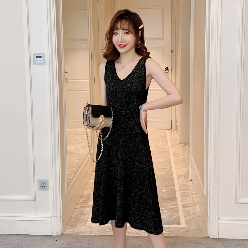 实拍现货2020年春款新款潮妈很仙的韩版百搭小众吊带冰丝连衣裙
