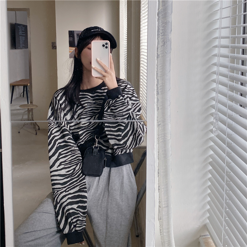 实拍实价~高腰短款卫衣女秋款圆领无帽斑纹潮酷上衣女潮控+3元
