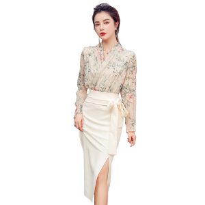 Printed thin V-neck top+high waist split skirt suit