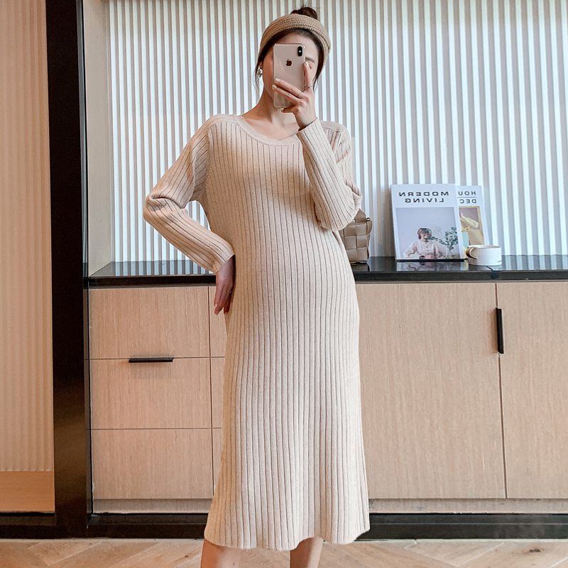 实拍现货2020秋冬新款孕妇简约时尚宽松显瘦打底外穿针织大码毛衣裙