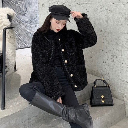 网红羊羔毛绒皮毛一体粗花呢外套女秋冬2020新款韩版复古港味加厚