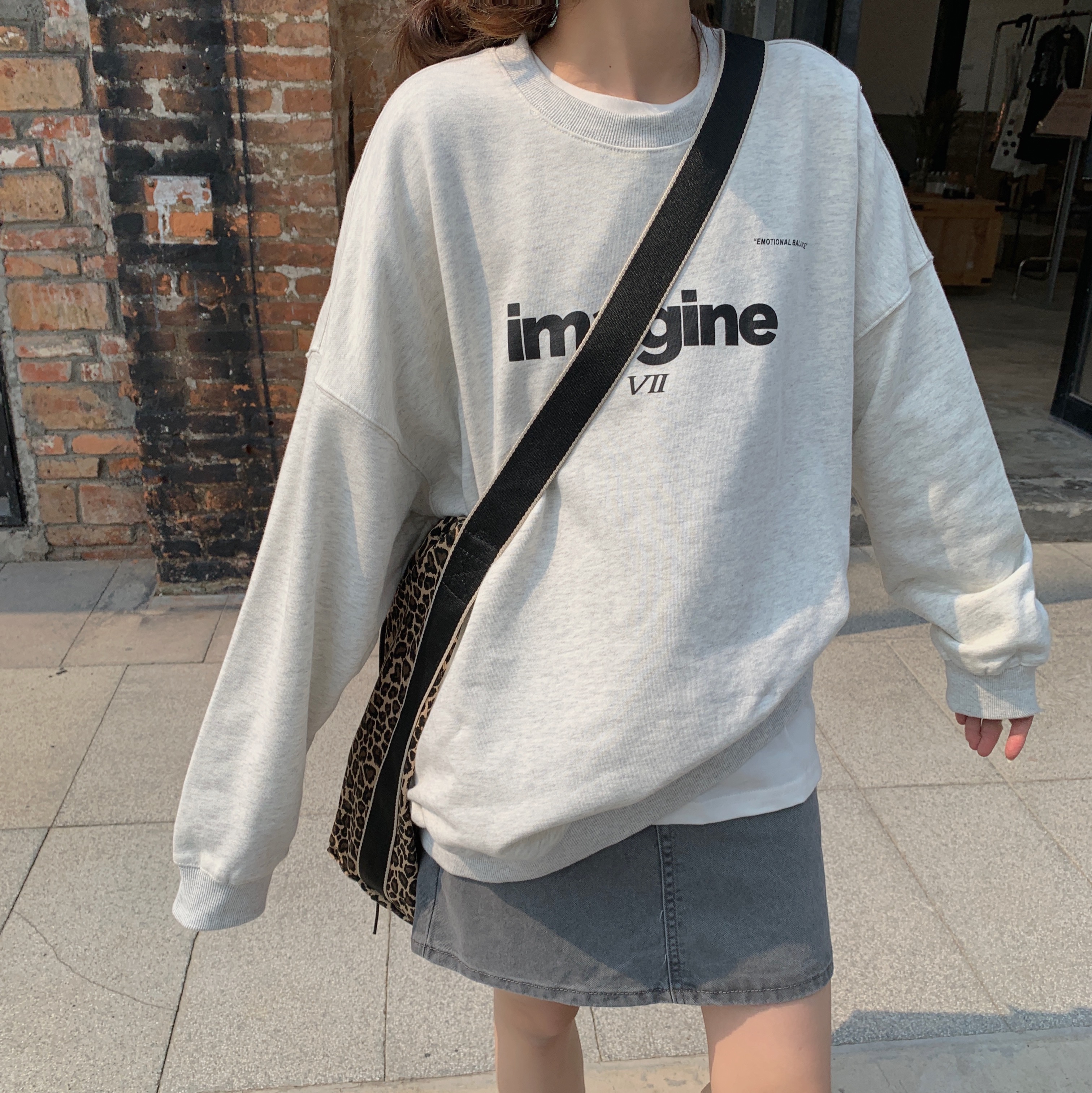 实拍 宽松秋冬套头卫衣字母印花网红ins风卫衣女