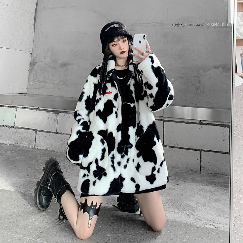 实拍大码女装2020秋冬潮牌可爱奶牛斑纹毛茸茸女宽松加厚夹克外套