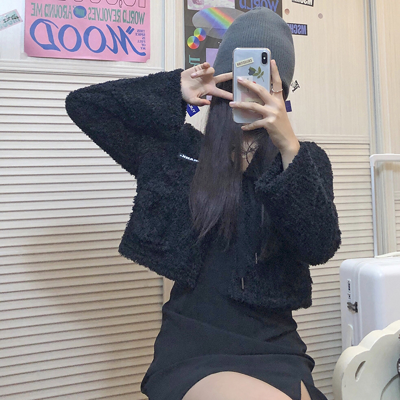 实拍实价 黑白两色毛茸茸系带短外套开衫毛绒绒上衣女