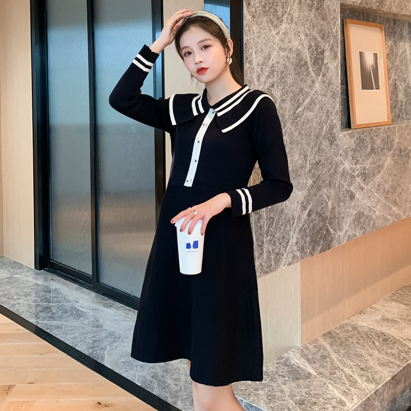 实拍现货2020冬季新款孕妇韩版时尚宽松显瘦海军领胖mm针织大码连衣裙