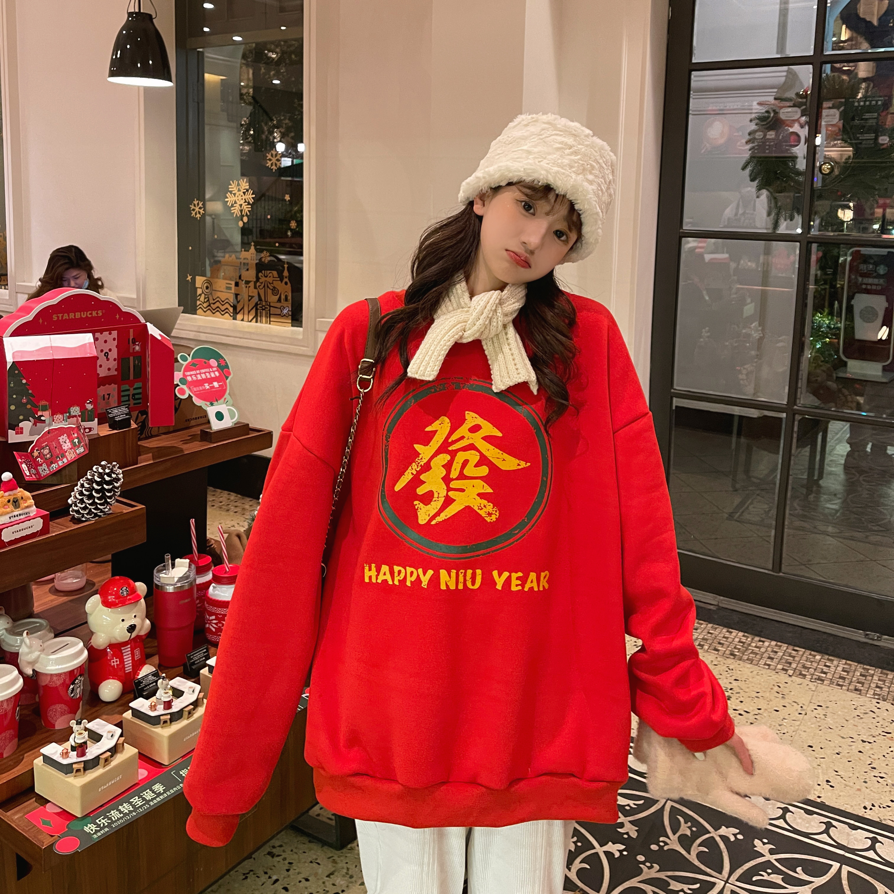 实拍实价~新年圣诞happy“牛”year圆领套头加绒卫衣