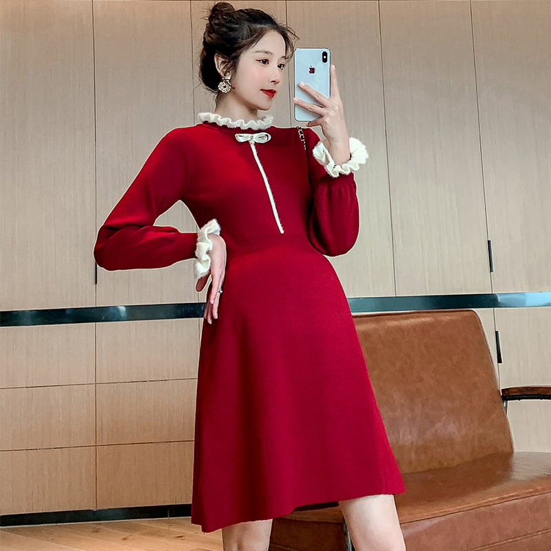 实拍现货2021新款孕妇高品质韩版时尚木耳边撞色水貂毛领胖mm大码女装针织连衣裙