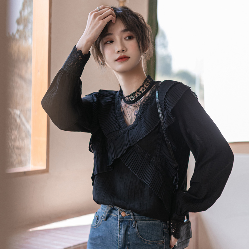 实拍 - 2021春季新款设计感超仙长袖黑色蕾丝洋气荷叶边小衫