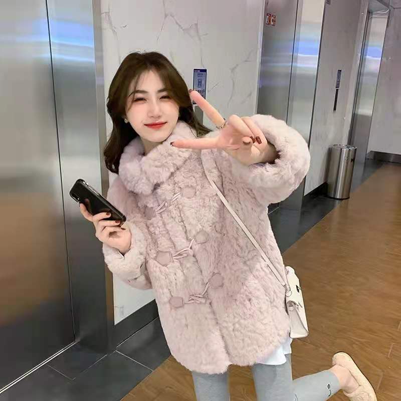 小谷粒翻领牛角扣羊羔毛外套女冬季2020年新款加厚宽松百搭上衣潮
