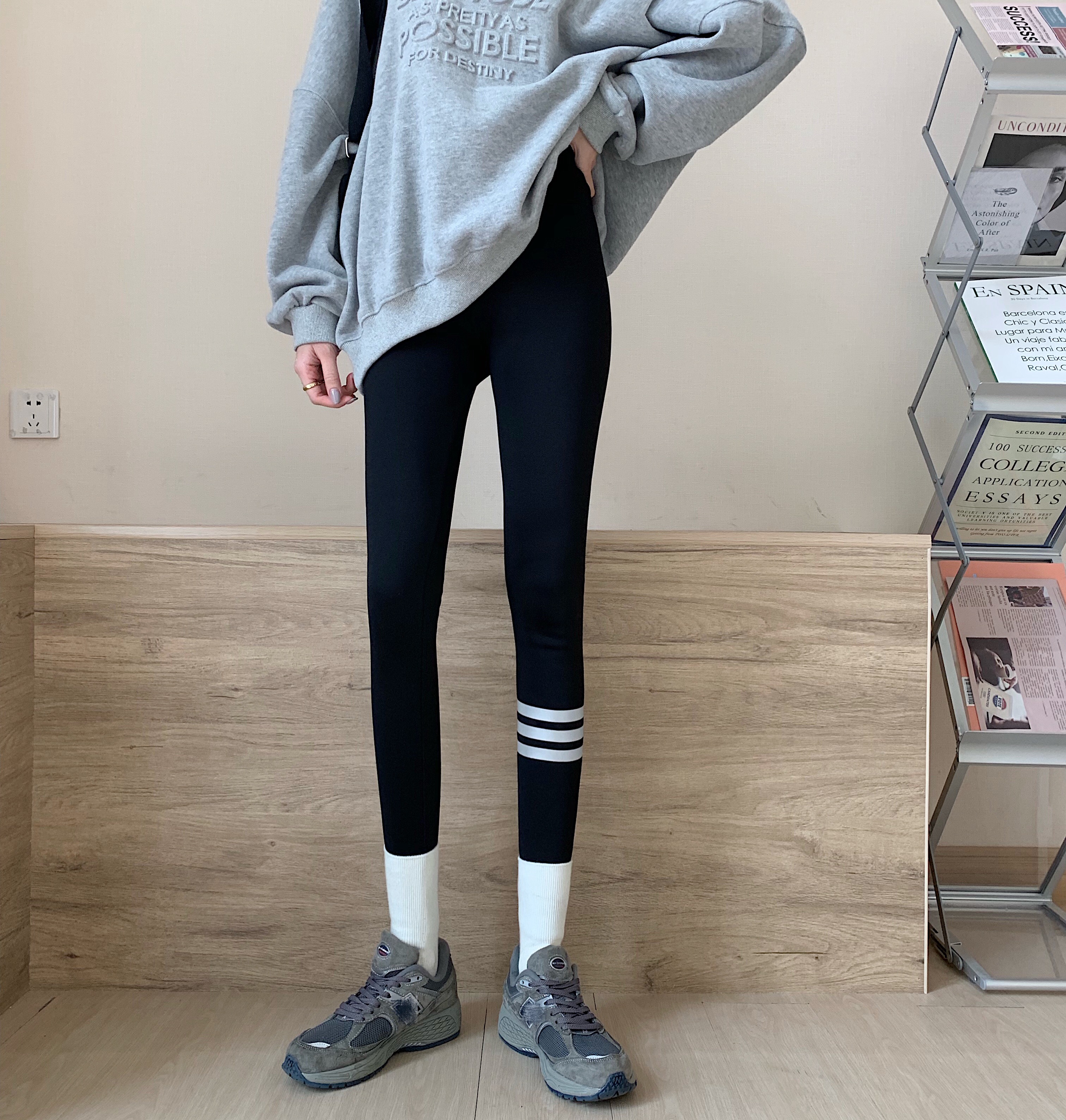 实拍现货2021早春打底裤女秋冬季加绒外穿紧身薄绒秋裤运动打底裤