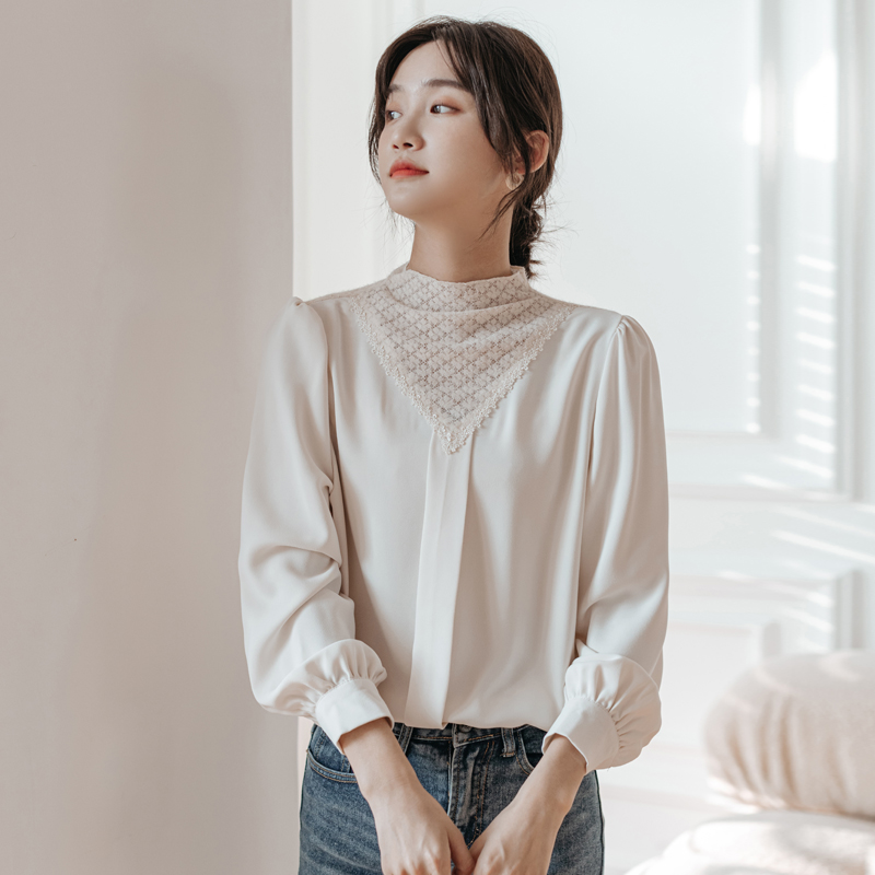 实拍 - 设计感小众圆领套头衬衫2021春季新款拼接蕾丝百搭上衣