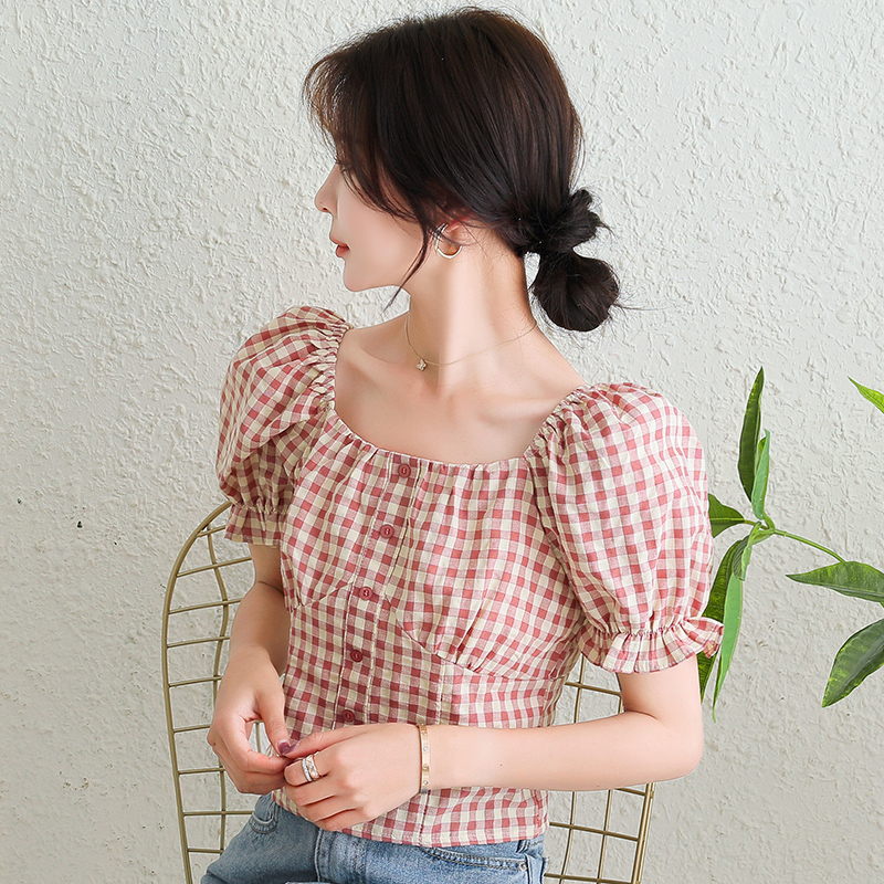 实拍2021夏季新品法式复古时尚百搭泡泡短袖格子衬衫