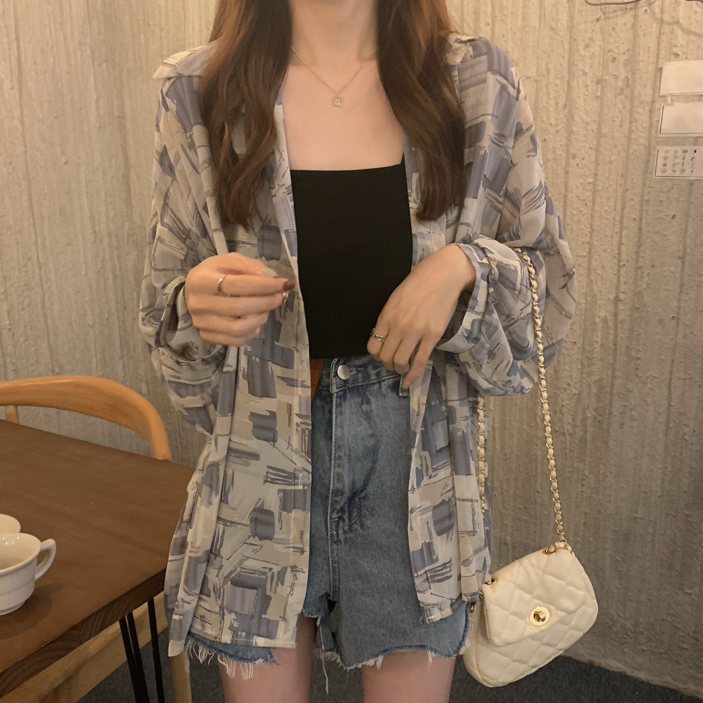 实拍港味复古手绘涂鸦长袖衬衫女宽松百搭防晒上衣潮