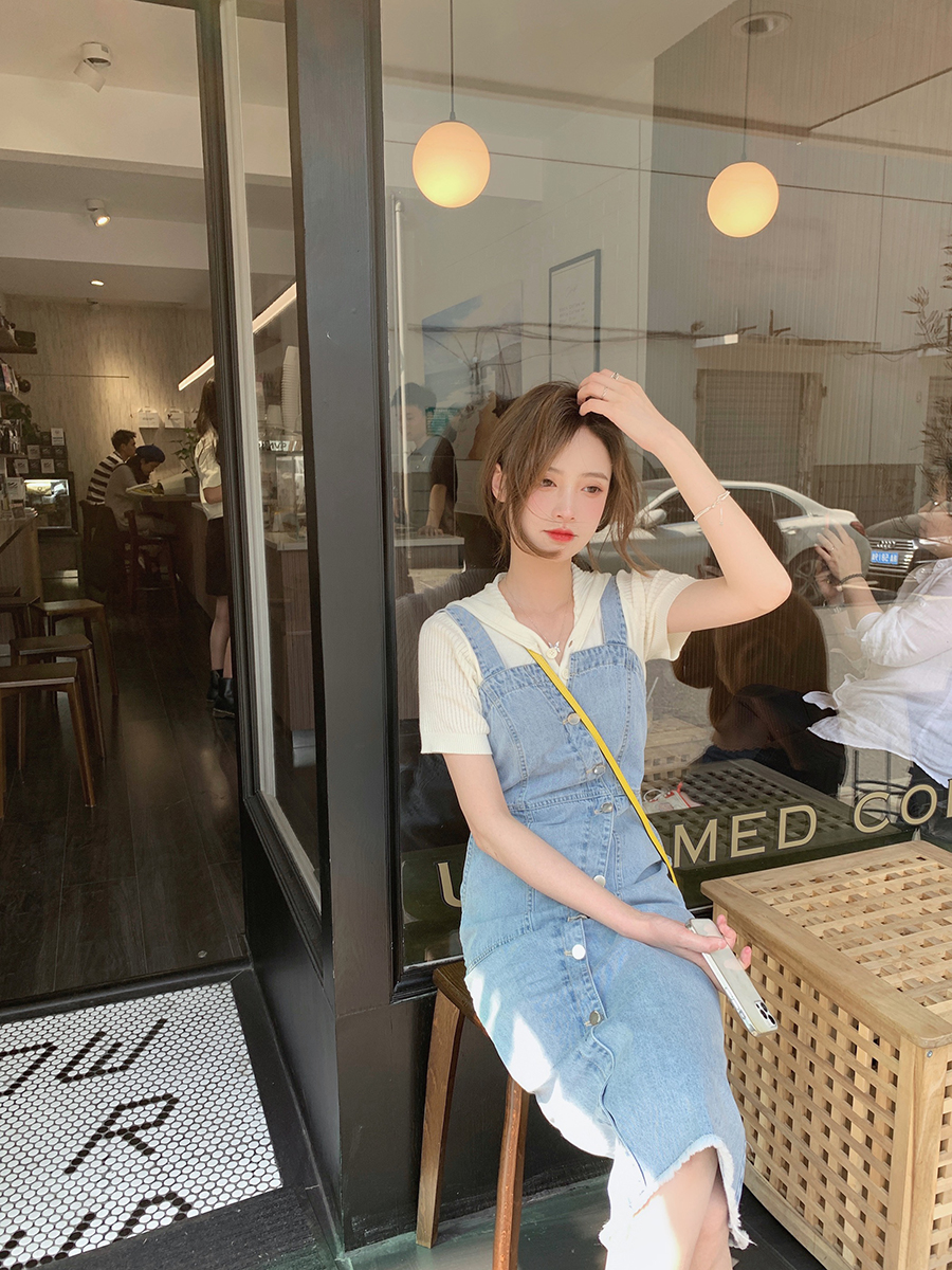 珍珍家减龄牛仔背带裙女夏2021新款法式裙子显瘦小个子吊带连衣裙