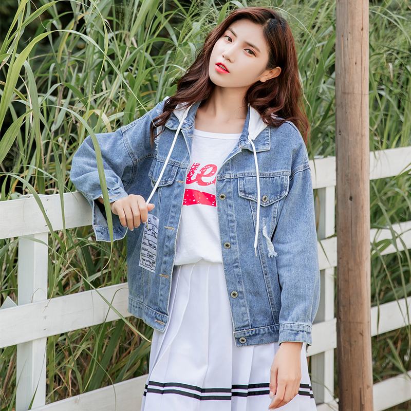 实拍连帽牛仔外套女2021年新款春秋韩版宽松休闲上衣潮