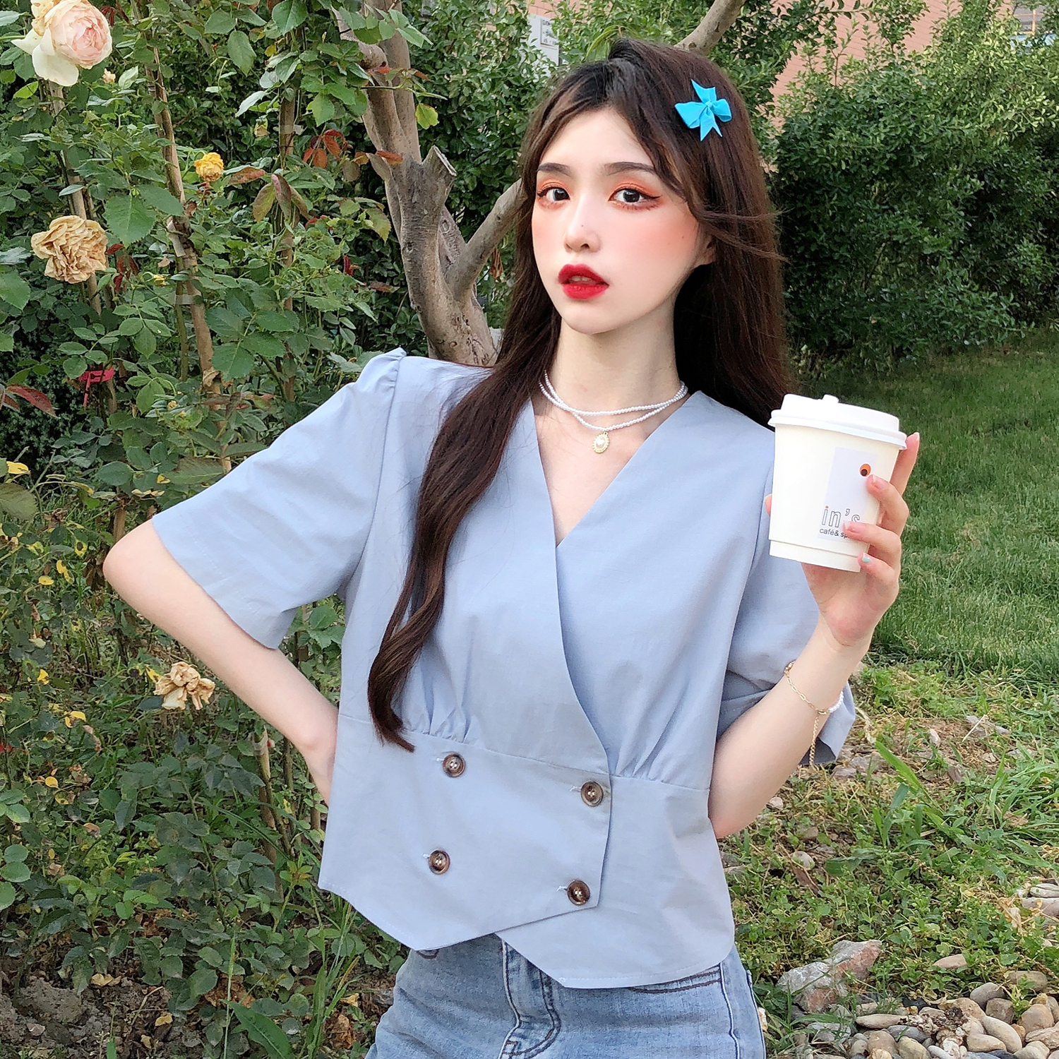 实拍夏季新款衬衣法式设计感小众短款衬衫双排扣不规则百搭上衣潮