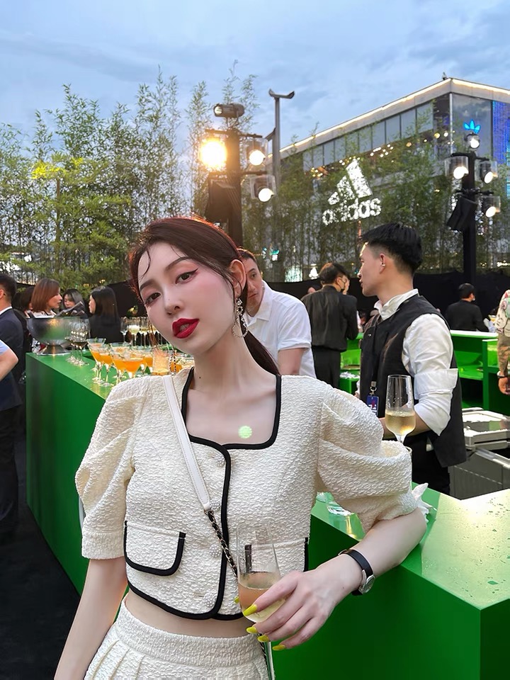 余潇潇套装女夏季2021年新款法式复古时尚两件套连衣裙半身裙上衣