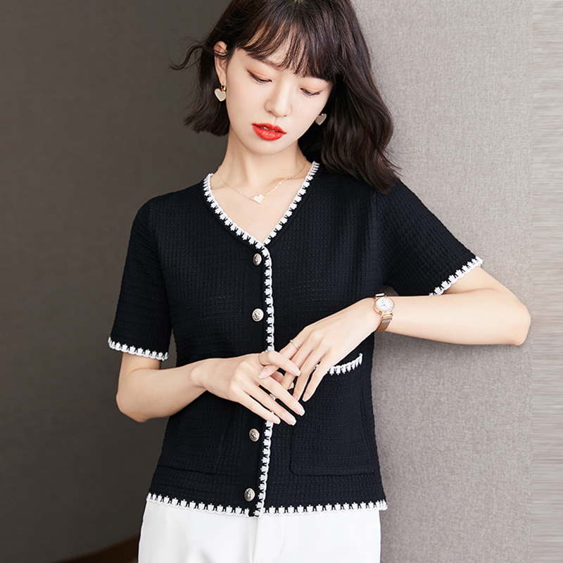 实拍#赫本小香风上衣白色t恤2021年新款开衫短款V领冰丝针织衫