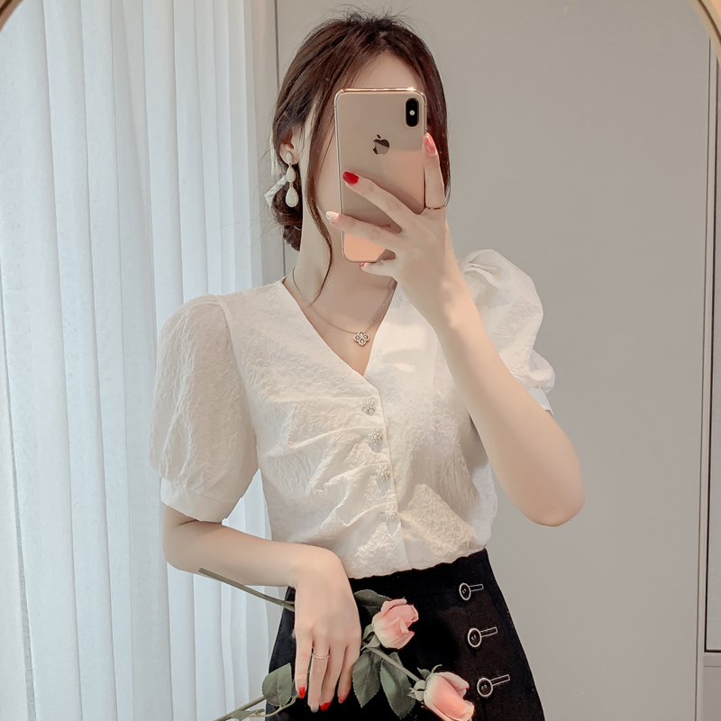 实拍 夏季新款立体印花上衣珍珠扣褶皱衬衣