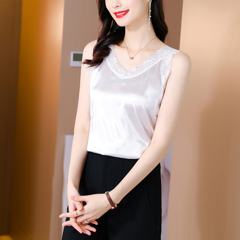V领蕾丝肩带小背心吊带女醋酸缎面打底衫内搭配西装大码无袖上衣