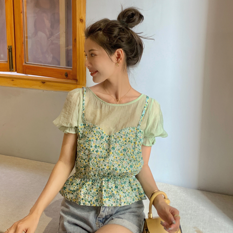 实拍现货好质量假两件短款雪纺衬衫女夏新款短袖拼接碎花吊带上衣