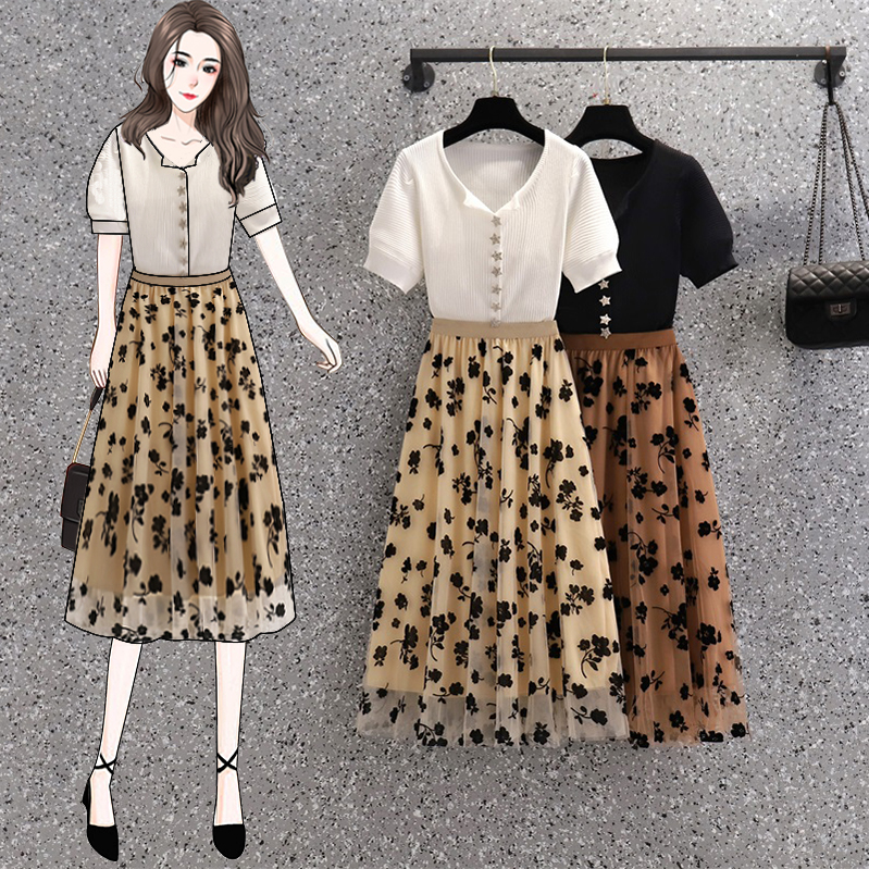 实拍大码女装2021夏胖MM植绒玫瑰花网纱半身裙百搭显瘦A字蓬蓬裙