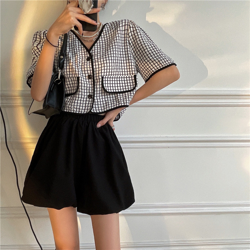 实拍 实价 复古洋气格纹上衣+花苞短裤