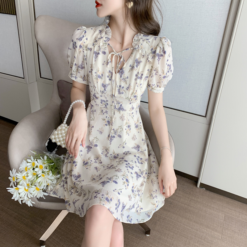 法式泡泡袖碎花连衣裙女2021新款韩版初恋小个子收腰显瘦A字短裙