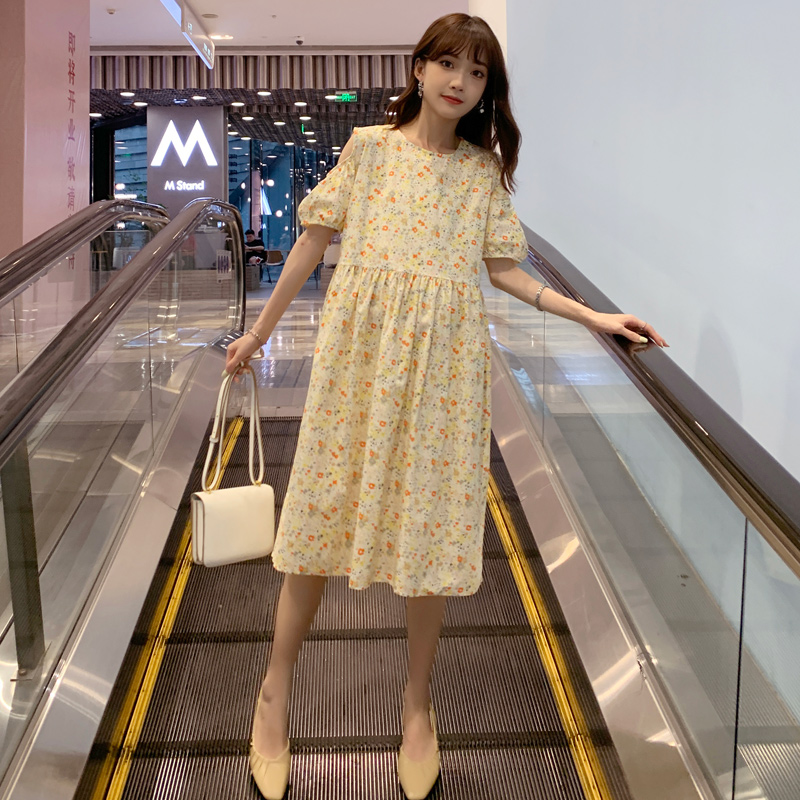 实拍 现货 2021孕妇装夏季新款时尚洋气甜美露肩碎花连衣裙