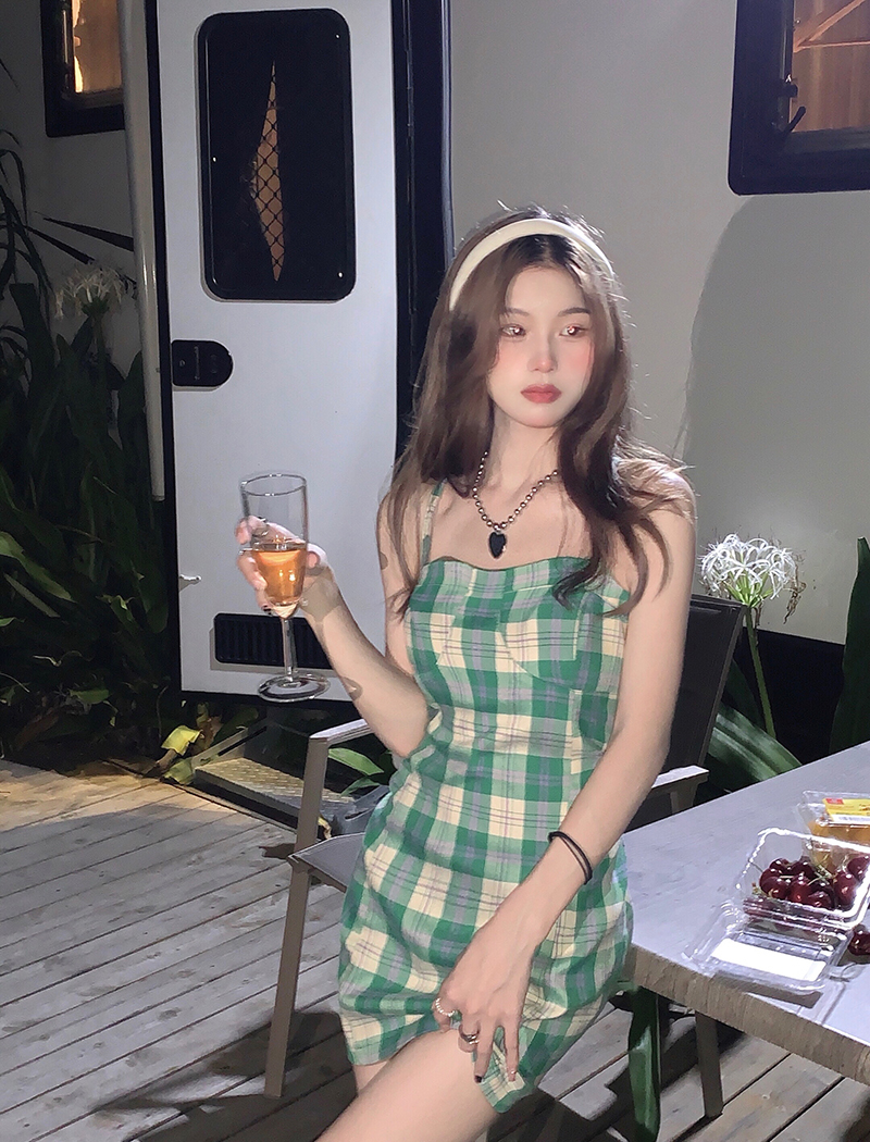 实价实拍三标齐小辣妹绿色格子吊带连衣裙