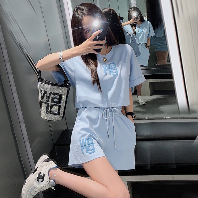 休闲运动套装女夏2021年新款时尚洋气减龄显瘦短裤跑步两件套潮牌