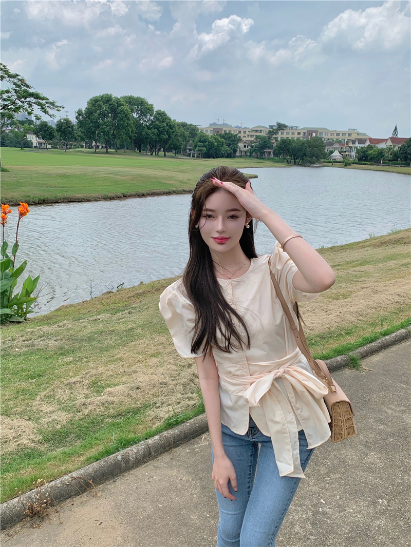 实拍实价  气质排扣圆领系带收腰显瘦泡泡袖衬衫