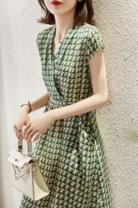 RM3233#时尚气质抽象印花连衣裙女装 夏季新款减龄显瘦系带裙子潮