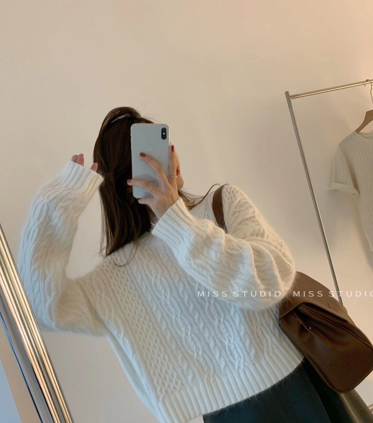 New gentle temperament small retro twist short long-sleeved pullover sweater for women chic Korean top