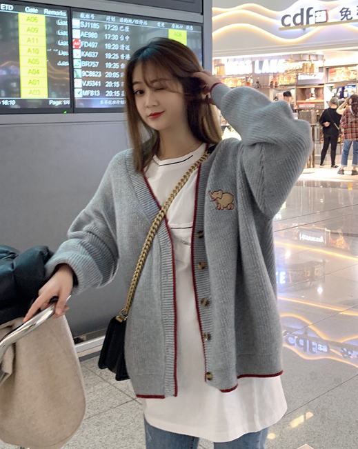  autumn new Korean V-neck college style lazy style knitted cardigan women's loose short sweater jacket fashion