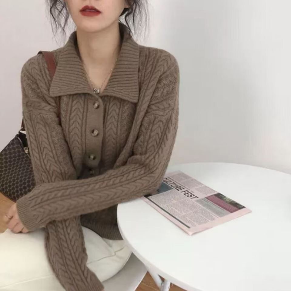 Vintage Port style loose outer wear Lapel sweater short women's fashion gentle knit cardigan design sense of minority