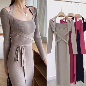 RM24836#法式纯欲风小心机挂脖2021年早秋季新款内搭开叉系带针织连衣裙