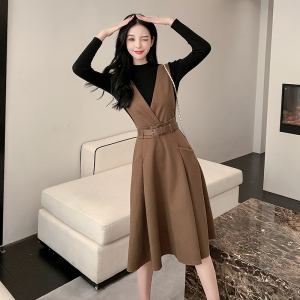 PS64366# 冬新款韩版修身长袖针织衫女洋气减龄背带连衣裙两件套 服装批发女装服饰货源