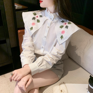 TR47439# 新款衫女长袖设计感甜美刺绣娃娃领白色洋气上衣 服装批发女装批发服饰货源