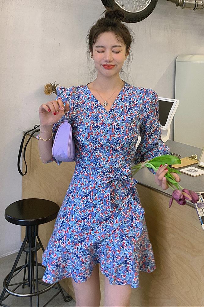 實拍2025秋裝新款油畫法式復古碎花連衣裙女長袖甜美顯瘦收腰裙子