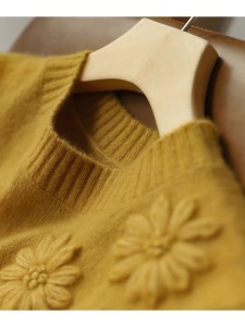 PS12304# 复古手工绣花轻软奢丝羊绒针织氛围感上衣秋 服装批发女装直播货源