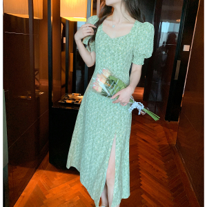 RM20312#夏季方领泡泡袖碎花连衣裙女开叉不规则甜美中长裙小个子